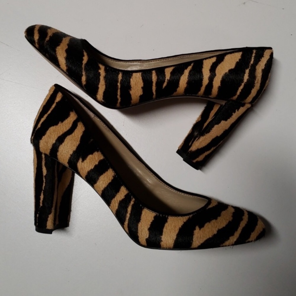 Ann Taylor Calf Hair Pump
